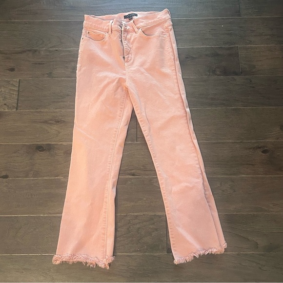 Ann Taylor The Kick Crop Womens Blush Size 4 Jeans - Picture 2 of 6